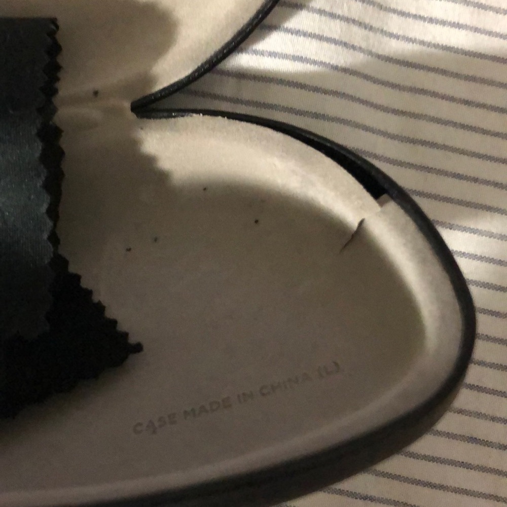 Tortoise Shell Ray-Ban Frames - image 4